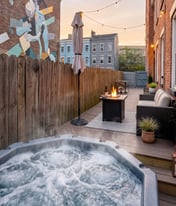Huge Lux Historic Retreat, Walk to All Downtown