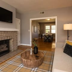 Spacious in Hyde Park with Patio