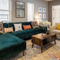 Stunning 2BR Apartment Near Downtown