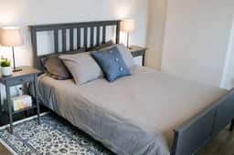 ♥ Gorgeous Condo in the Heart of OTR Free Parking