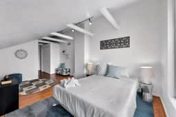 1BR Condo Steps to the Monastery, Cafes, and Resaurants