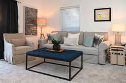 Adorable Mt Adams 2BR near it all