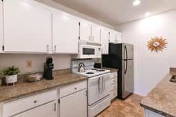 Adorable Mt Adams 2BR near it all