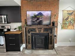 Beams of natural light in a walkable 2-bdrm condo