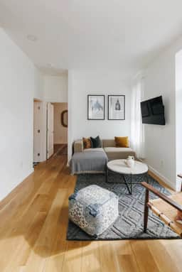 European Style Luxe 1BD, Walk to All OTR