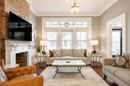 Grand Urban Retreat | Walk to ALL | Free Streetcar