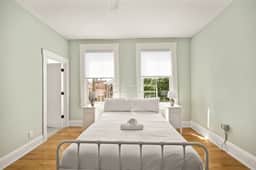Hidden Gem 2BD w/ Patio, Near Findlay Market, UC