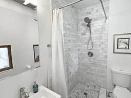Huge Downtown Retreat Walkable to Everything