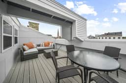 Huge Retreat| Rooftop Deck| Stay At Findlay Market