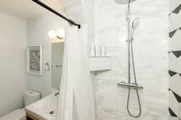 Lux Condo Steps to Washington Park | Walk to ALL