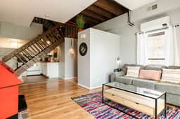 Mt. Adams 1BR Great Location! Steps from Monastery