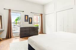 Mt. Adams 2BR Great Location! Steps from Monastery