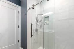 Soaring 2-Bedroom Parkside Loft Walkable to it All