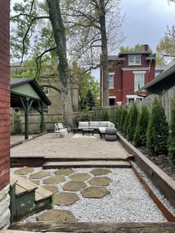 Spacious 5-BR Renovated Home-10 min drive to DT