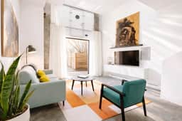Stylish Artist Loft, Steps from TQL Stadium