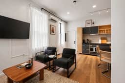 Washington Park 1BR w Parking - Walk Everywhere