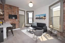 Gorgeous Condo in Heart of OTR, Free Parking! - Image 5