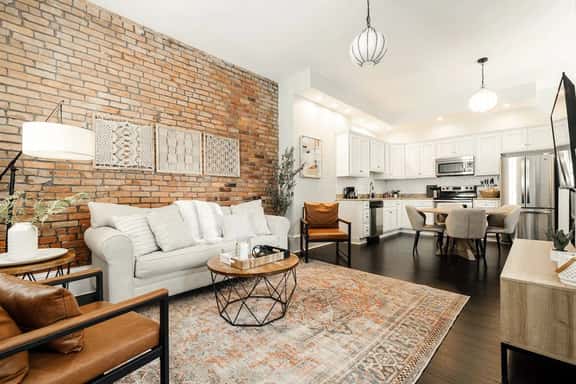Lux 4BR Townhome | City Views | Private Balconies - Image 1