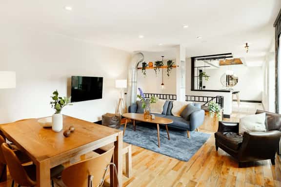 Lux Parkside 1BR | Patio | Free Parking | Walk ALL - Image 1
