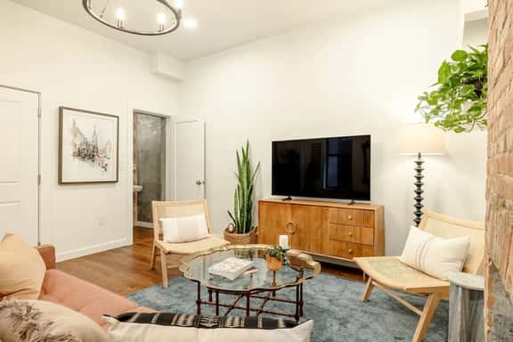 Walk to ALL | Washington Park | Gorgeous 2BR Condo - Image 1
