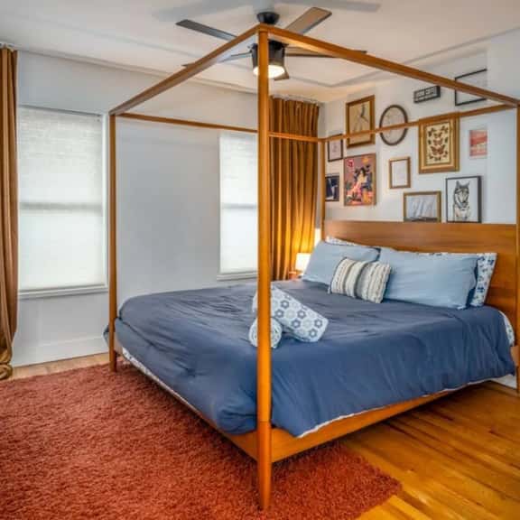 Centrally Located, Private Unit! - Image 1