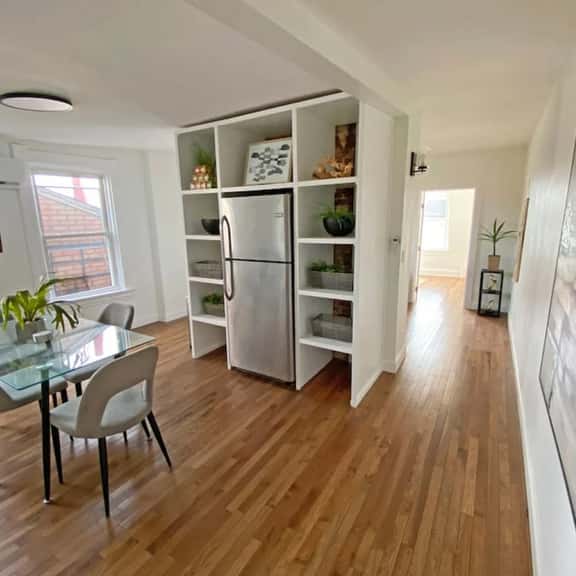 Explore Downtown and Mount Adams with River Views! - Image 1
