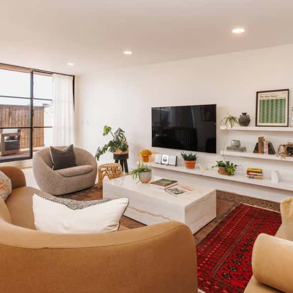 Luxurious Penthouse, No Expenses Spared OTR Palace - Image 1