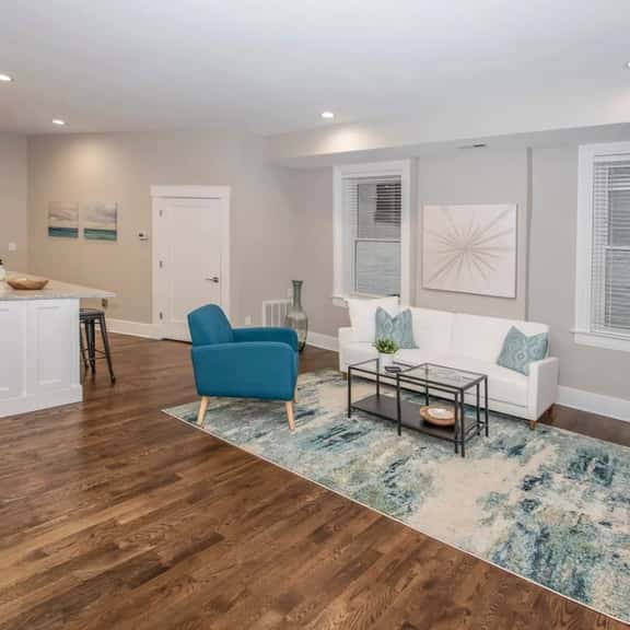Gorgeous Condo Downtown, Gated Parking Included! - Image 1