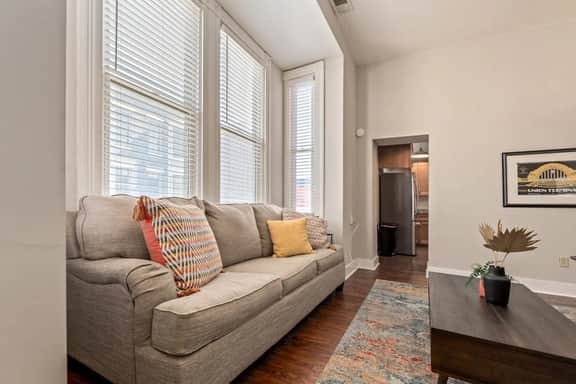 3-BR Soccer Stadium, Fast Drive to OTR & Downtown