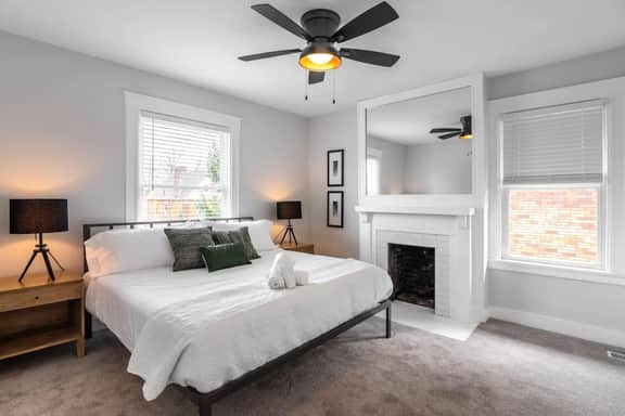 Deluxe 4-Bedroom w Huge Deck 3-Min to Downtown!