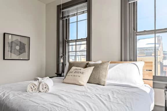 Deluxe 5-bedrm - walkable to all in OTR & Downtown