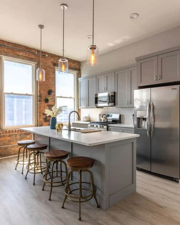 Entire Historic Building: Sleeps 30