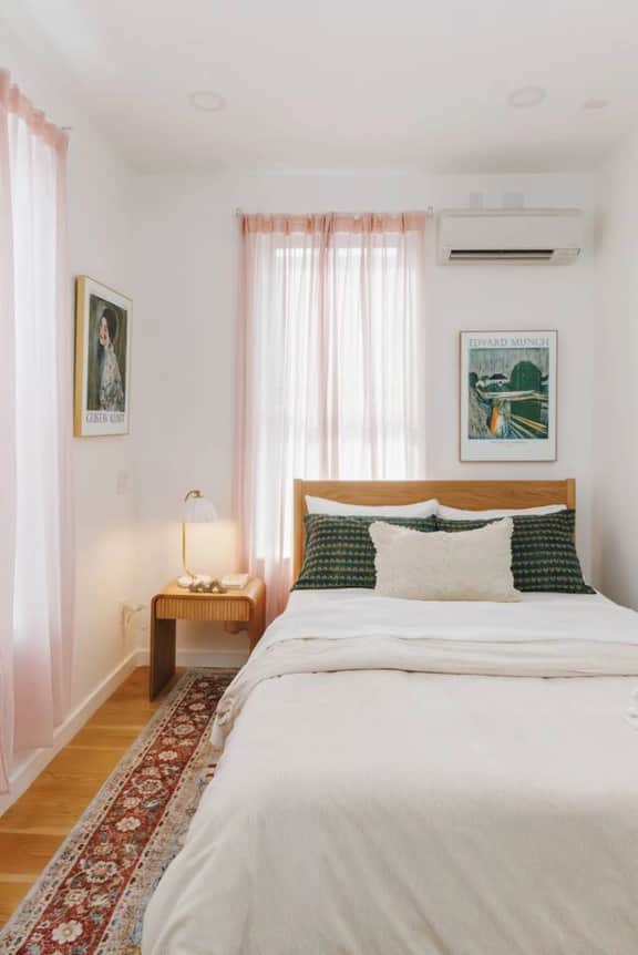 European Style Luxe 1BD, Walk to All OTR