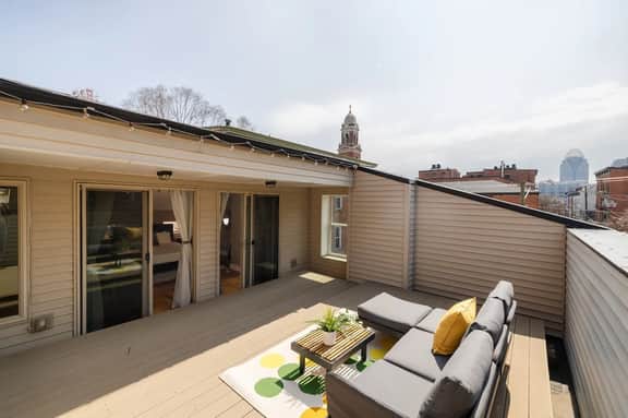 Lux Parkside Townhome | Free Parking | Walk to ALL