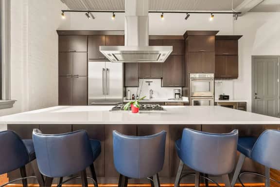 Luxury 3BR w Rooftop Deck on TQL Stadium & Wash Pk