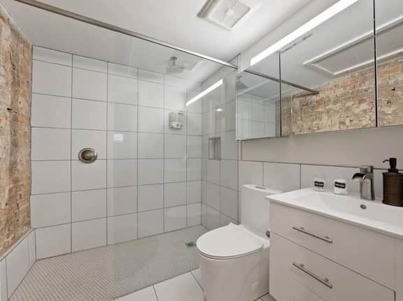 Luxury MicroSuite On Findlay Market Over the Rhine