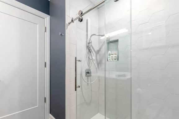 Soaring 2-Bedroom Parkside Loft Walkable to it All