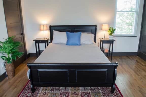 Stunning Condo Near Washington Park - Free Parking