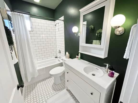 Walkable 2-Bdrm | Findlay Market | Downtown | UC