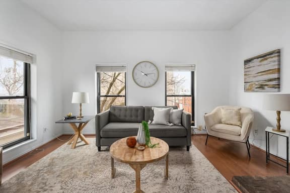 Charming Mt. Adams 1BR in Prime Location!
