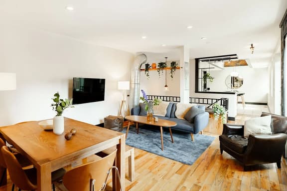 Lux Parkside 1BR | Patio | Free Parking | Walk ALL