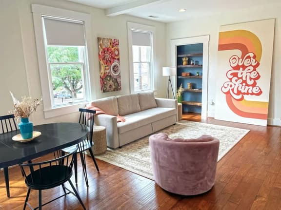 Walkable 2-Bdrm | Findlay Market | Downtown | UC - Old